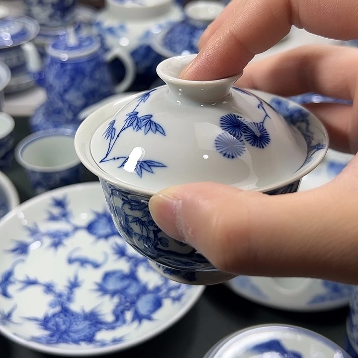 微瑕柴窑工笔松竹梅薄胎两才