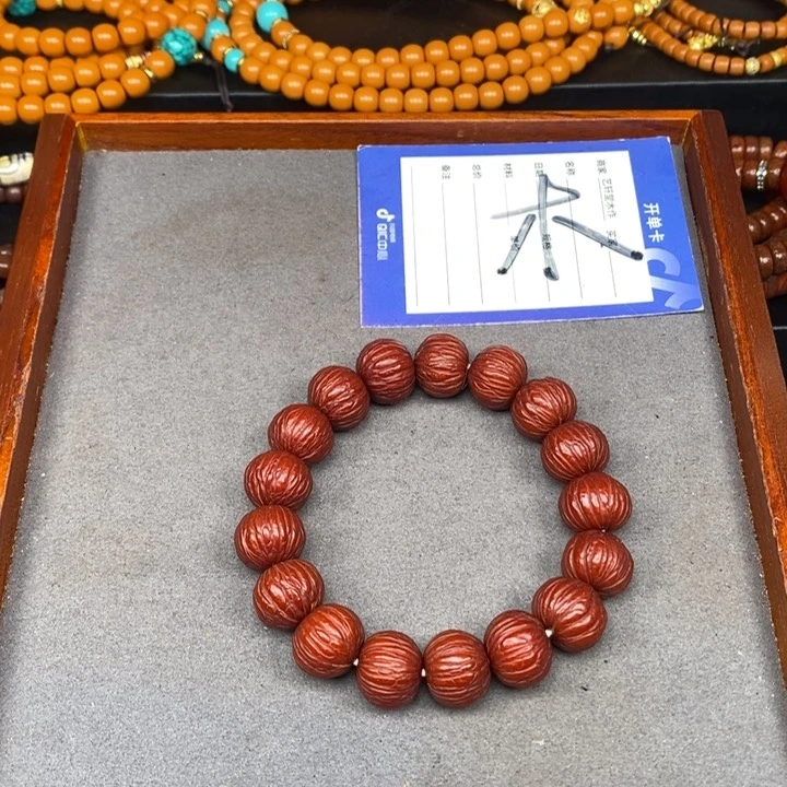 吊坠猴头核桃小**、