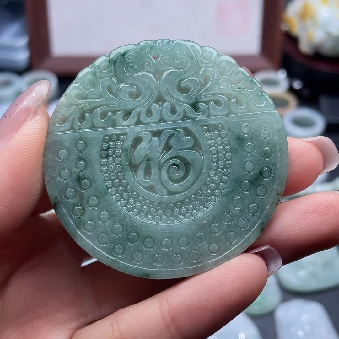 翡翠未镶嵌颈饰翡翠