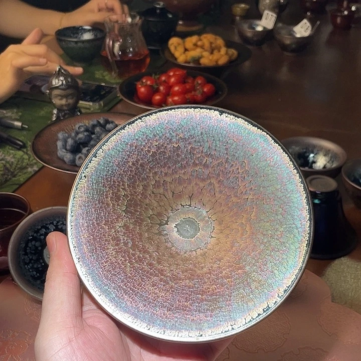 茶盏彩金撇口，口径14.8，邹光辉