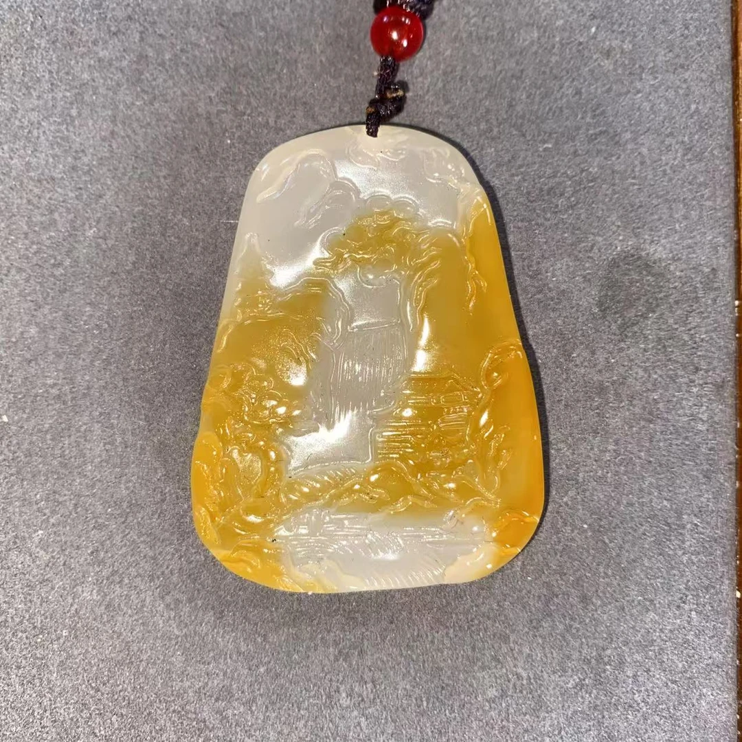精美玛瑙山水牌吊坠