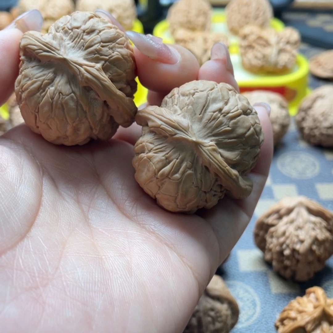 猕****文玩核桃把件40甲骨文核桃