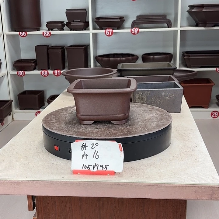 紫砂花盆下带四方