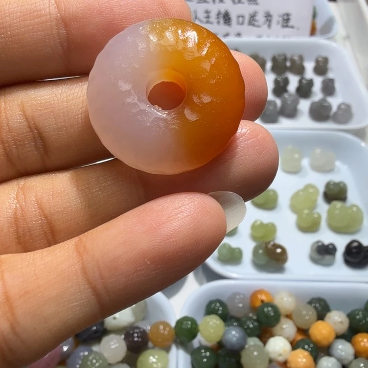 未镶嵌和田玉珠宝半成品