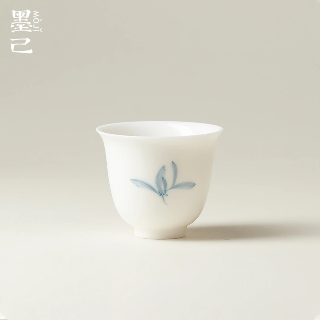 墨己玉泥白瓷手绘秋水兰花小号品茗杯功夫茶具家用茶杯陶瓷单杯
