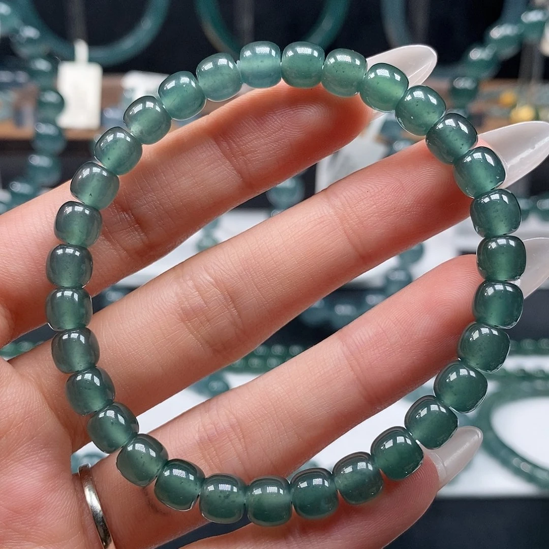 未镶嵌手链翡翠6.4mm湖水绿老型珠手串