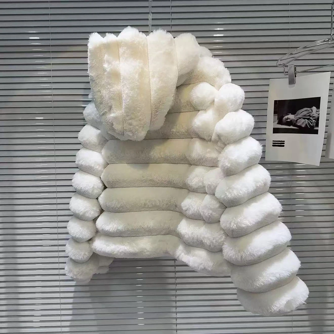 528连帽毛绒绒外套