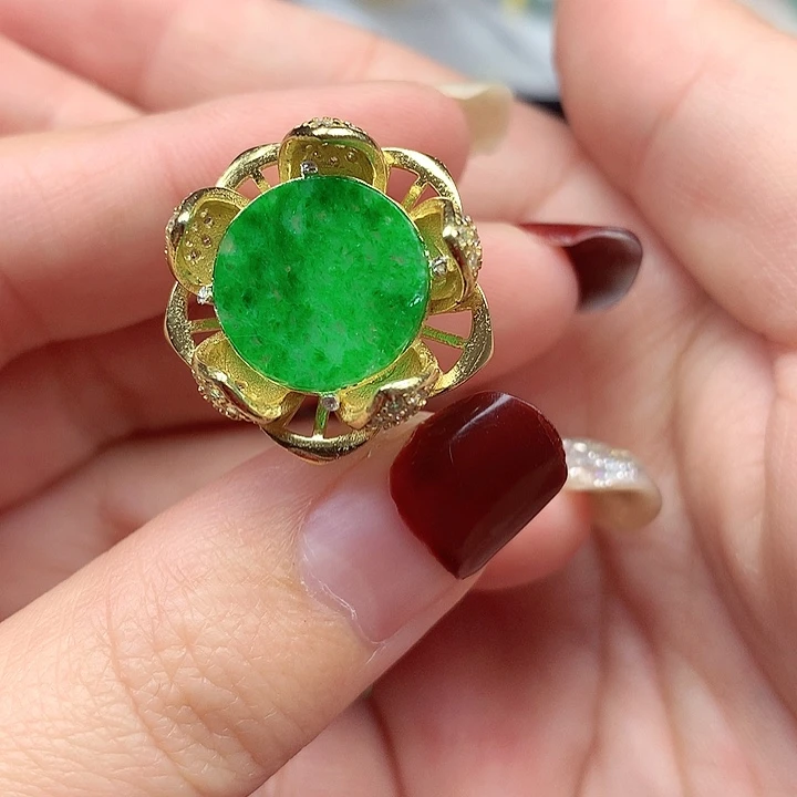 翡翠颈饰银S925镶嵌翡翠