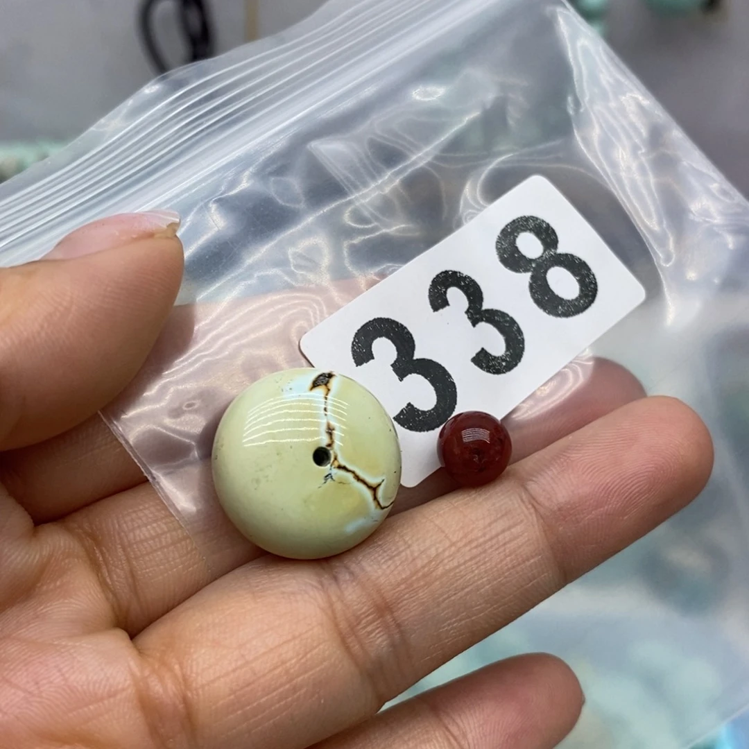 未镶嵌南红玛瑙珠宝奇石