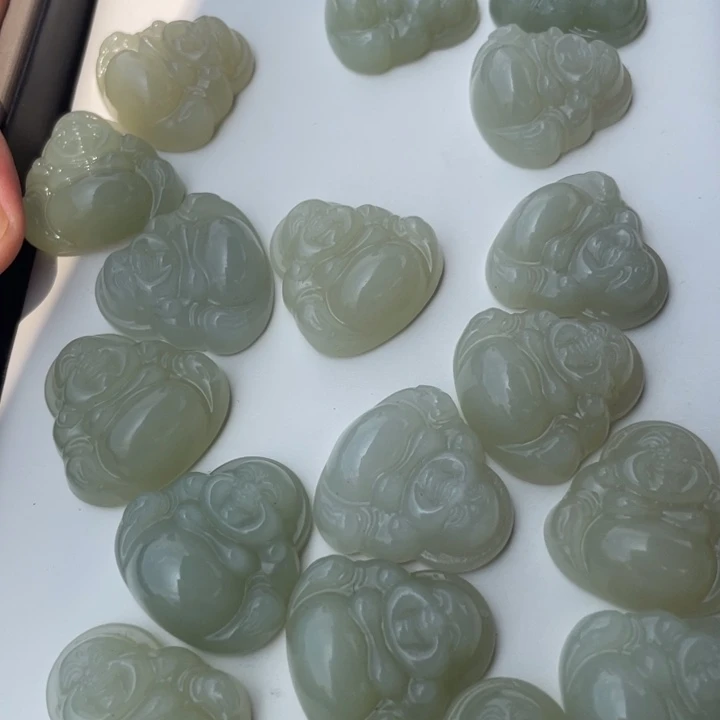 和田玉未镶嵌颈饰多样性发货，发其一