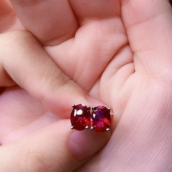 银S925镶嵌耳饰红宝石