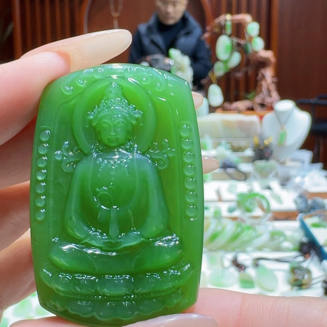 和田玉粉绿观音未镶嵌