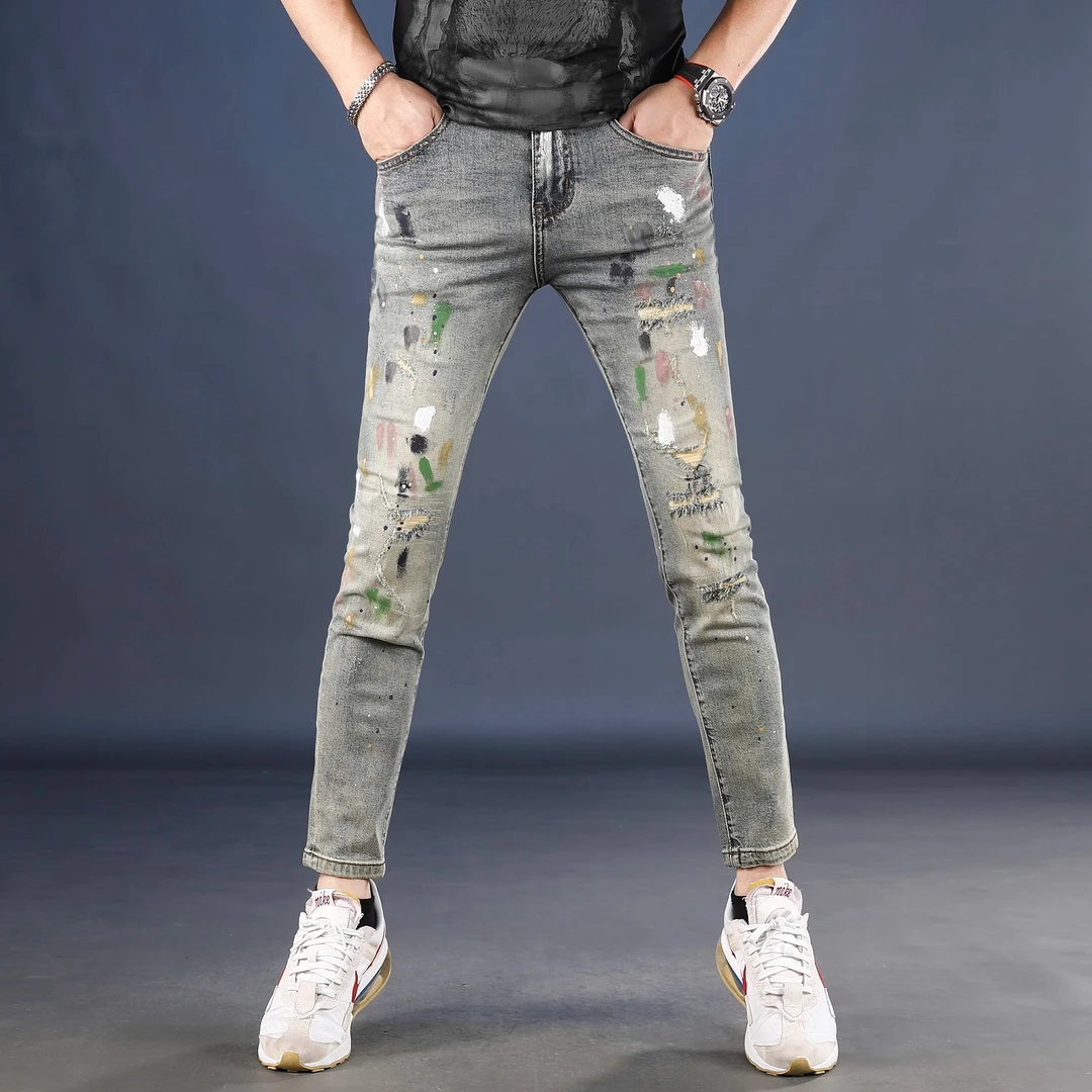 美式破洞涂鸦牛仔裤男款爆款2025新款夏季薄款修身小脚休闲九分裤