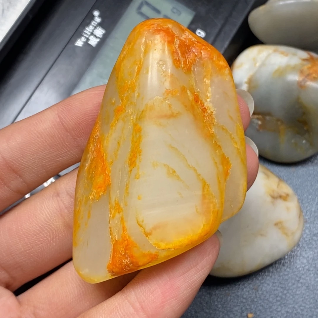 和田玉（糖玉）未镶嵌挂件