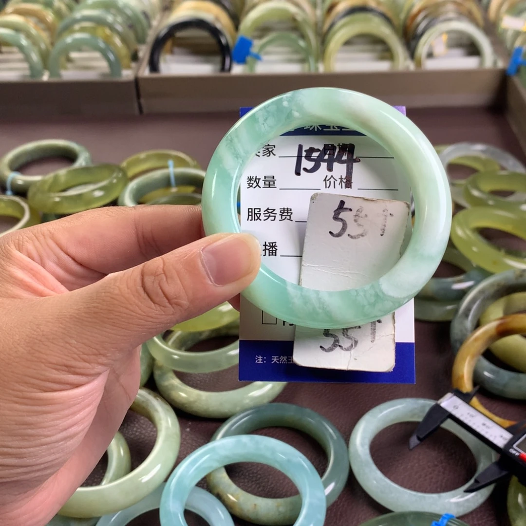 未镶嵌蛇纹石玉手镯1544