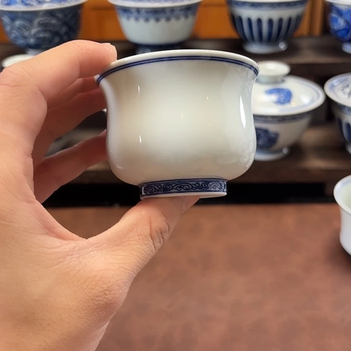 抖***王景德镇纯手工手绘小高炉式杯