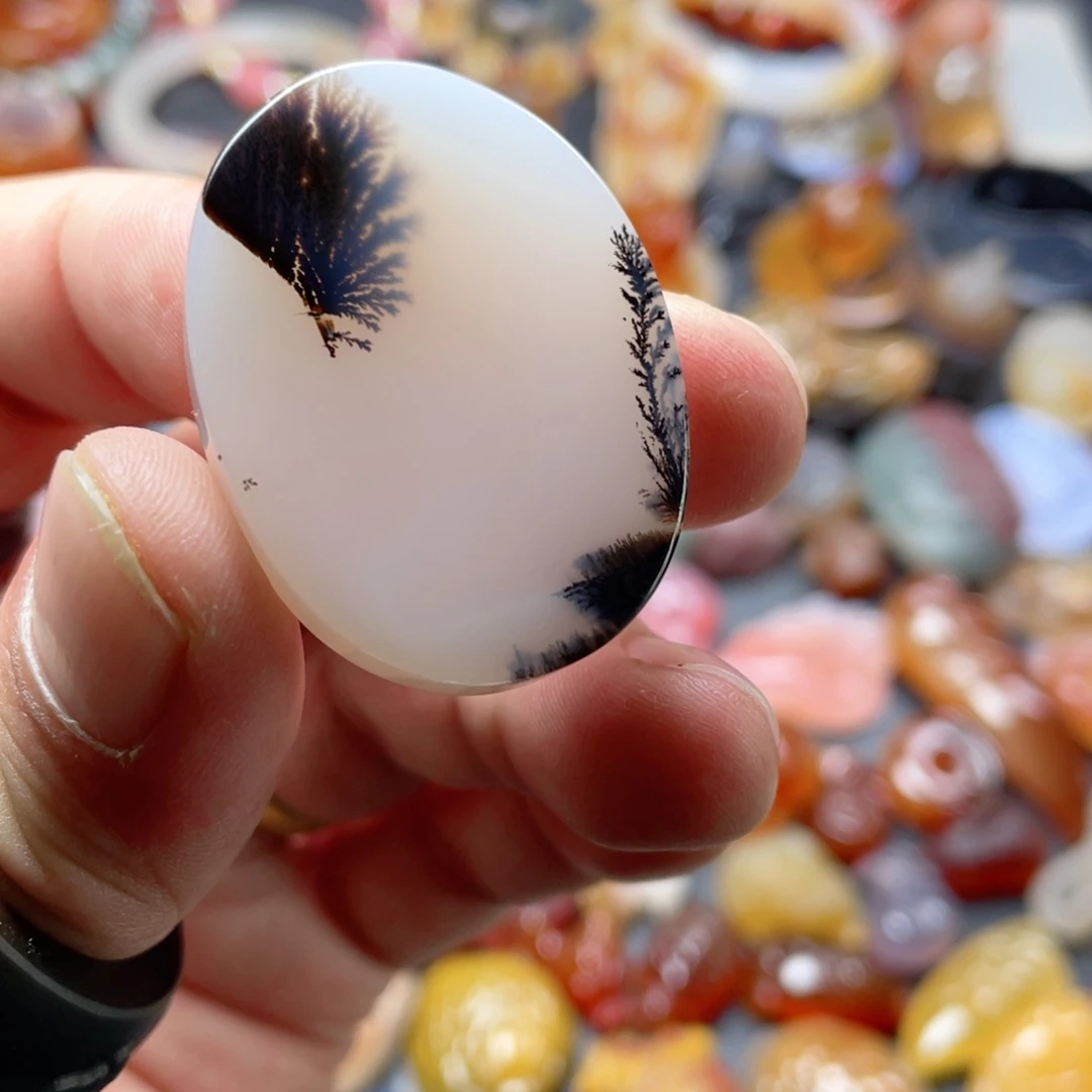 玛瑙/玉髓未镶嵌颈饰