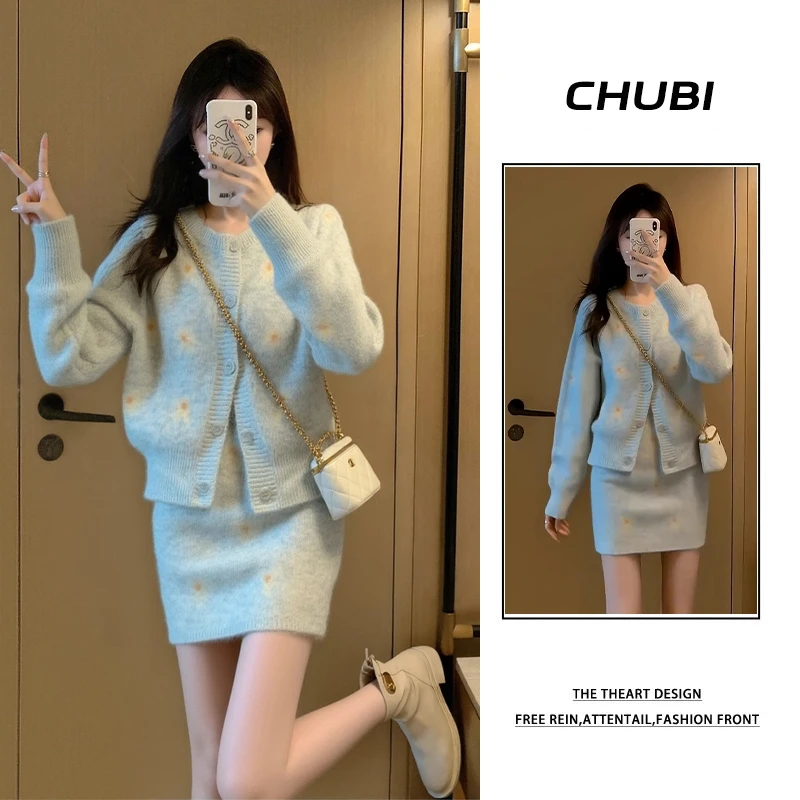 灰色针织套装女2025秋冬新款韩系穿搭针织毛衣显瘦A字短裙两件套