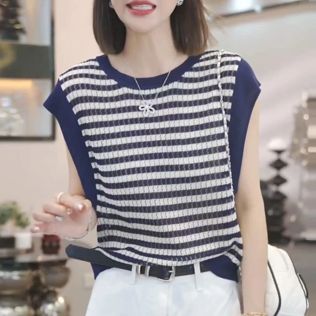 休闲无袖镂空背心女2025夏季新款设计感条纹撞色圆领针织5209