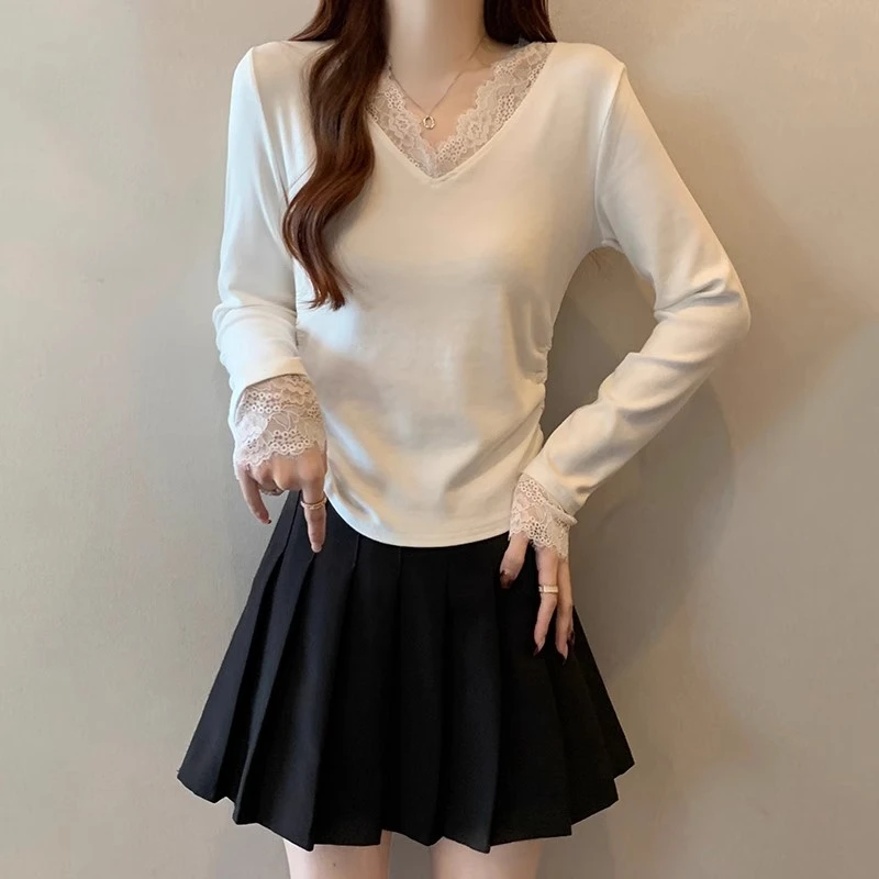 蕾丝边V领正肩白色长袖T恤女2025早春新款胖mm法式小衫不规则上衣