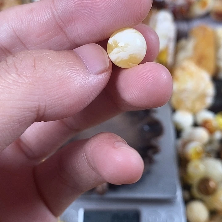琥珀未镶嵌裸石我