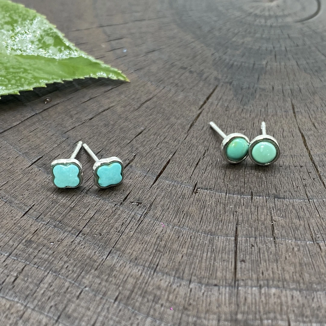 5+mm天然原矿保真时尚款精致高端设计小众简约小巧绿松s925银耳饰