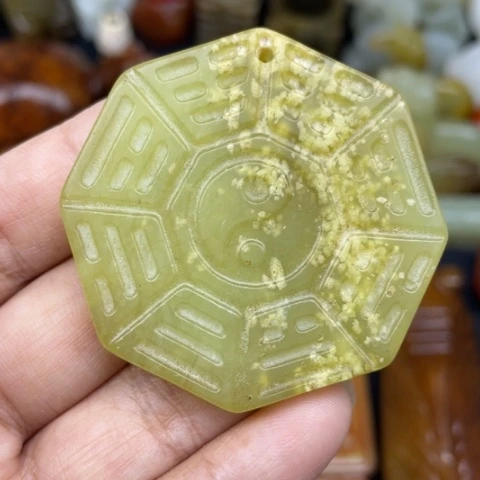 未镶嵌蛇纹石玉颈饰34