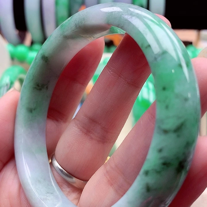 未镶嵌手镯翡翠翡翠
