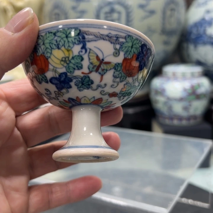 摆件賀***?斗，彩高足杯（斗彩）