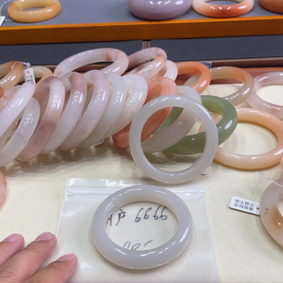 石英质玉手镯未镶嵌用****6