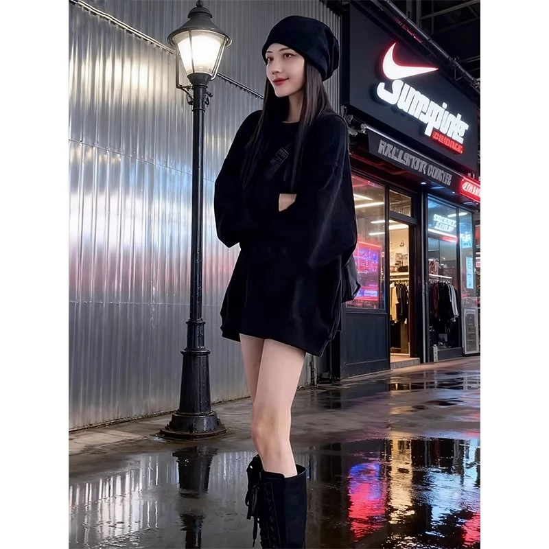 美式复古中长款黑色套头卫衣女2025新款秋季穿搭休闲宽松圆领上衣