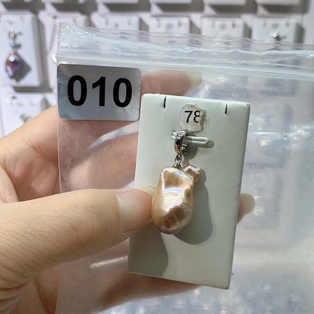 淡水珍珠合金颈饰
