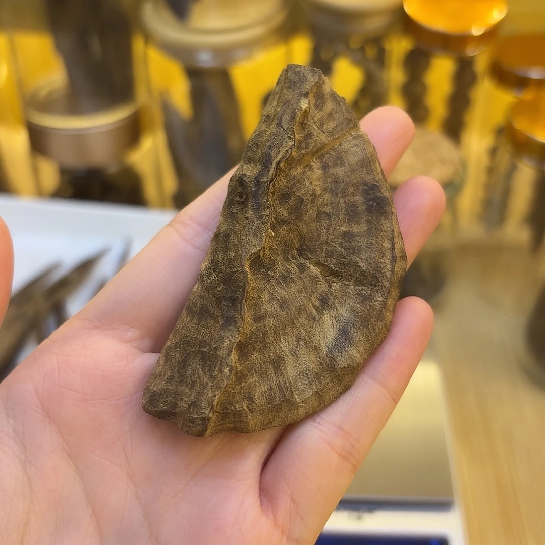 海南沉香包头 5克