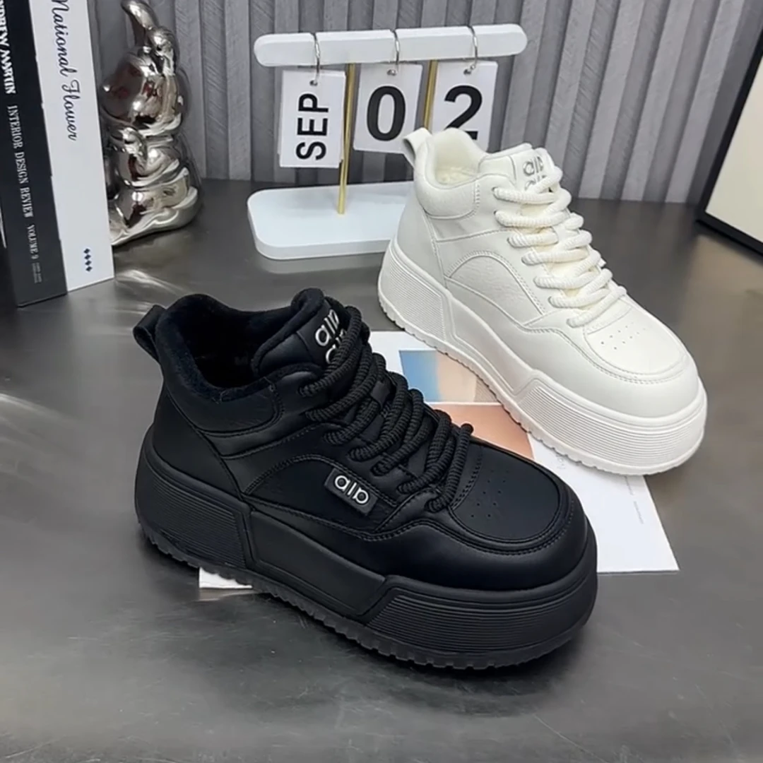 真皮加绒小白鞋女2025冬季新款小众板鞋厚底增高休闲运动鞋女棉鞋