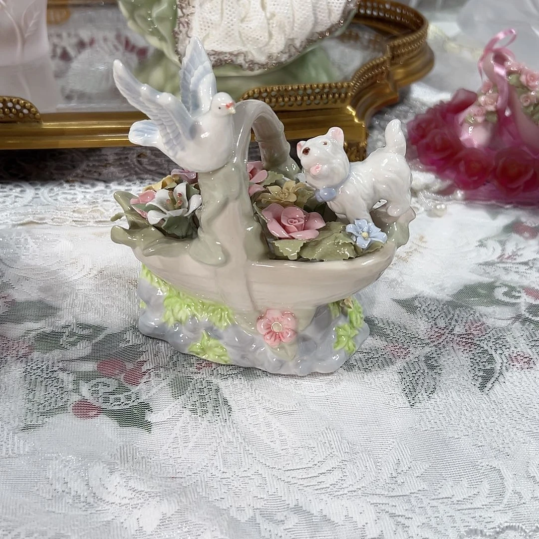 陶瓷0162新款小狗花篮音乐盒