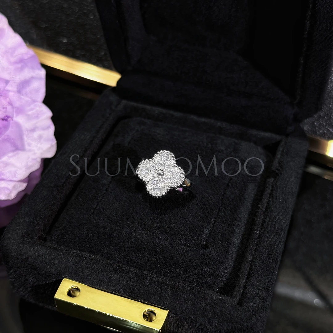 925银合成锆石戒指 法式时尚满钻幸运草戒指 925通体银