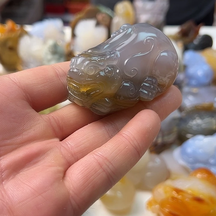 未镶嵌颈饰玛瑙/玉髓
