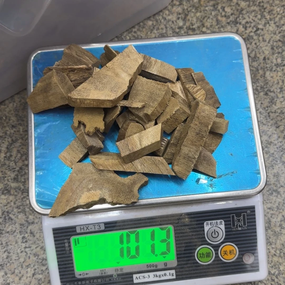 黄油格沉香碎料100克