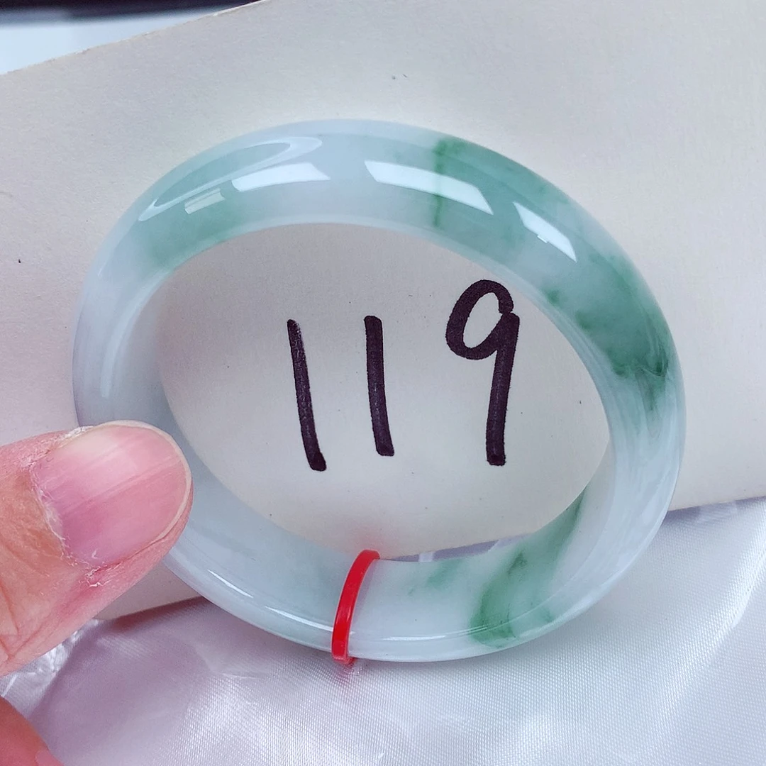 翡翠未镶嵌手镯翡翠