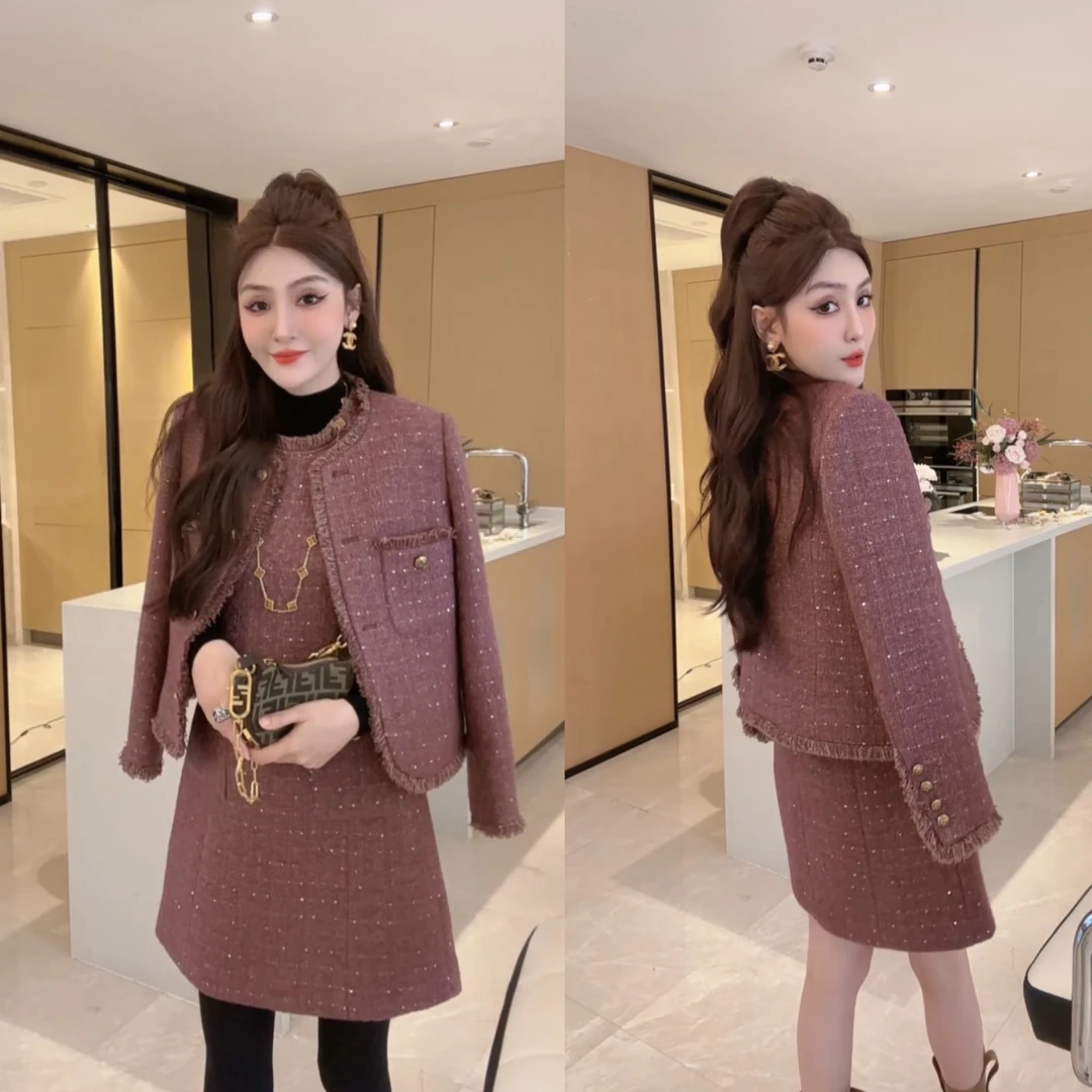 M9A86183新款秋冬短款长袖A字裙冬季短裙纯色时尚小香风背心裙