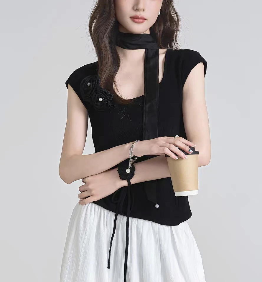 【优质版】黑色法式温柔风花朵圆领套头背心针织衫百搭无袖洋气上衣