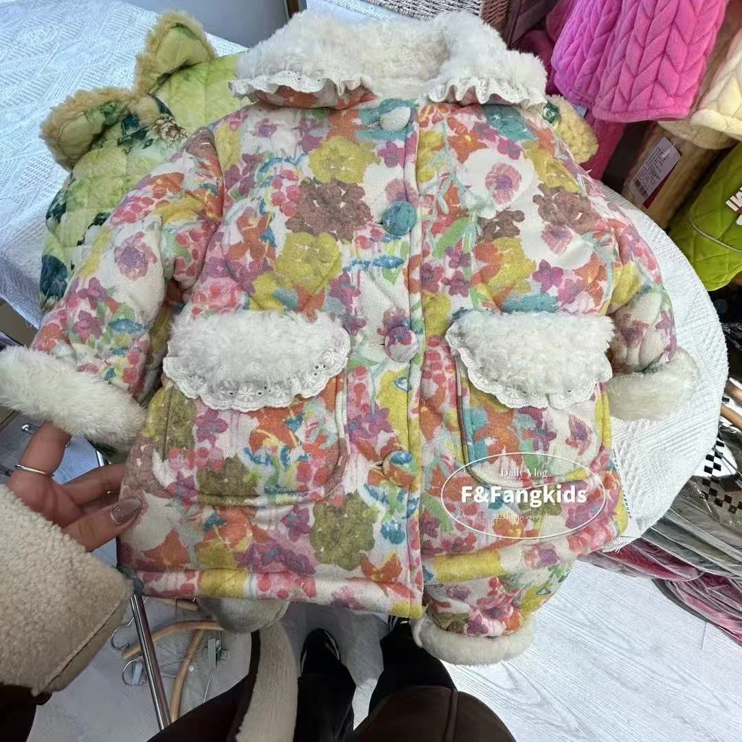 幼米碎花白色毛毛领蕾丝花边家居睡衣套