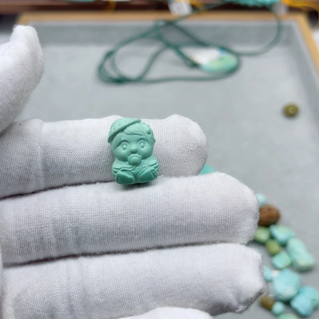 绿松石未镶嵌挂件