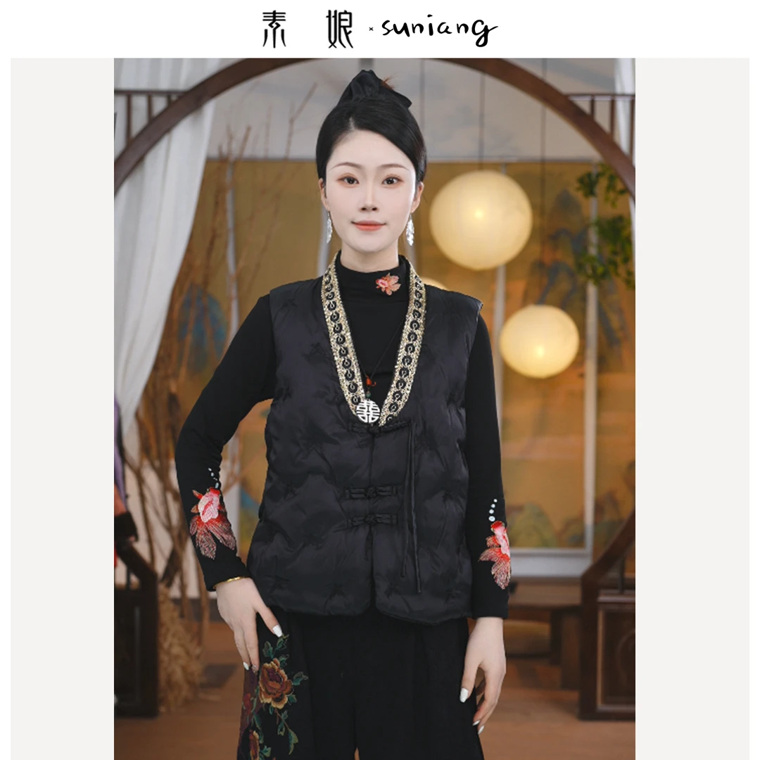 素娘冬季刺绣V领加厚女士短款民族风马夹S28062W