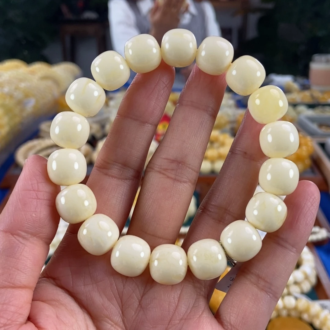 琥珀未镶嵌珠宝奇石13同料白蜡老型23.7