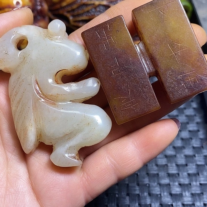 紫金钵盂菩提吊坠古*钰