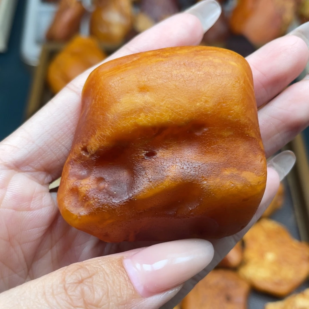 琥珀未镶嵌珠宝奇石