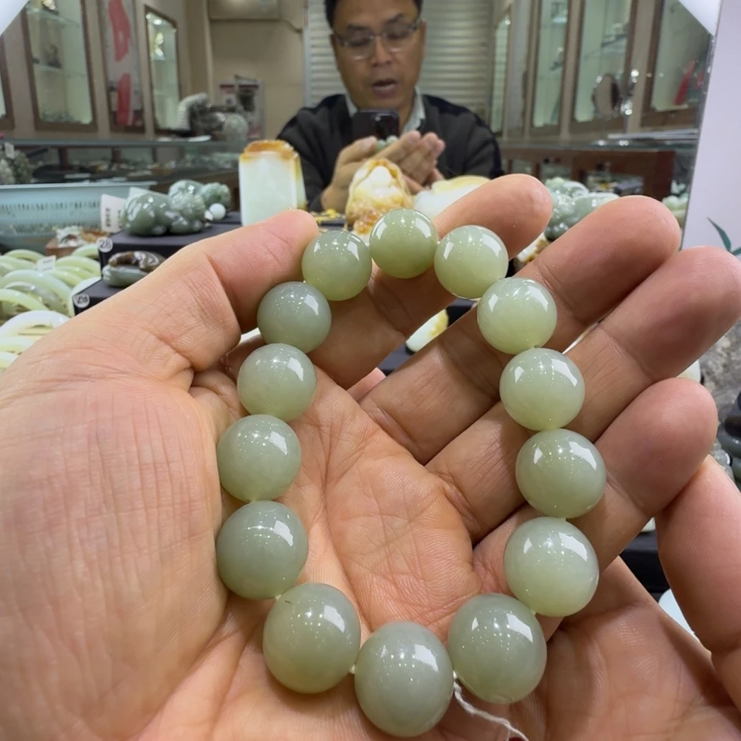 和田玉未镶嵌手链