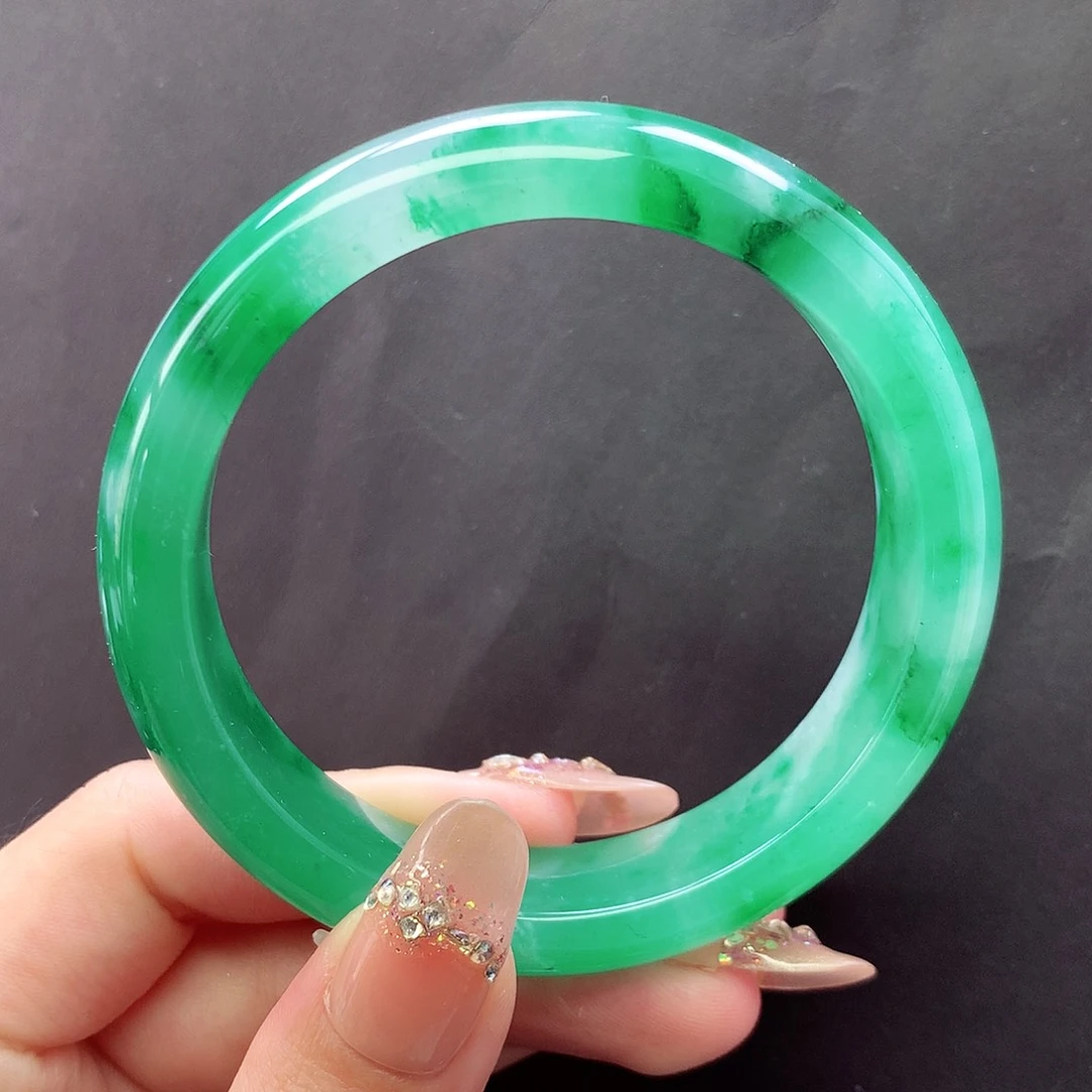 像***风石英质玉手镯未镶嵌