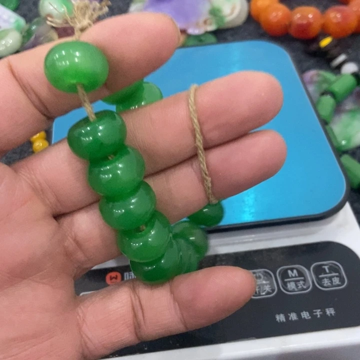 白玉菩提吊坠摆件